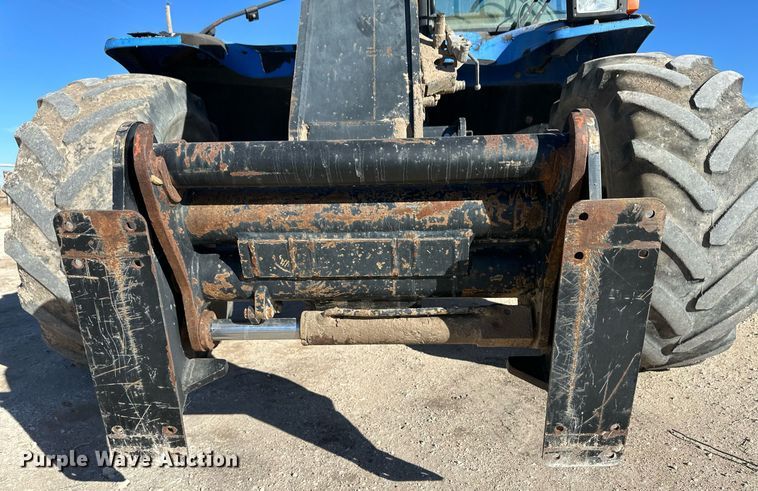 image for item ER8748 New Holland LM415A Power Shuttle 95 telehandler