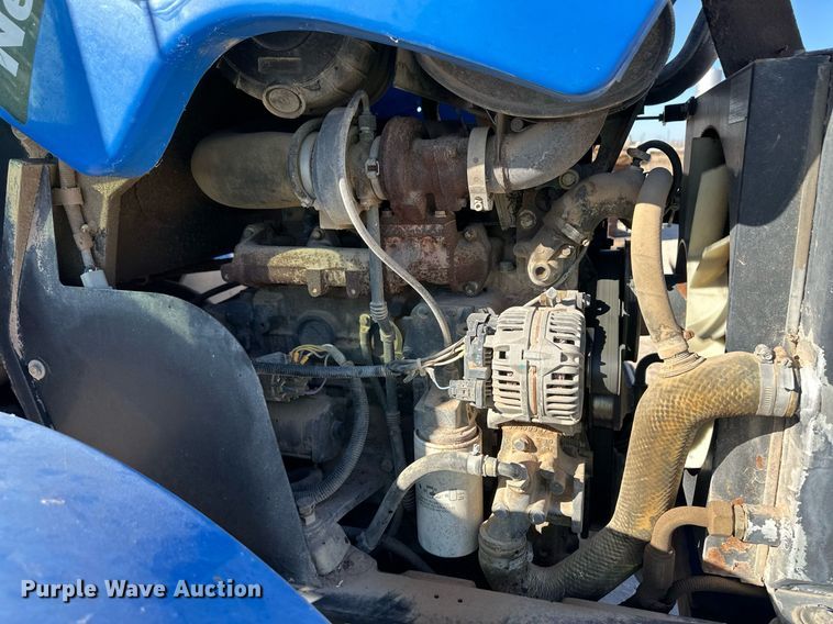 image for item ER8748 New Holland LM415A Power Shuttle 95 telehandler