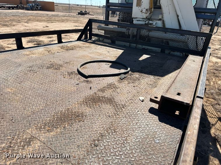 image for item ER8768 1995 Freightliner FL70 crane truck