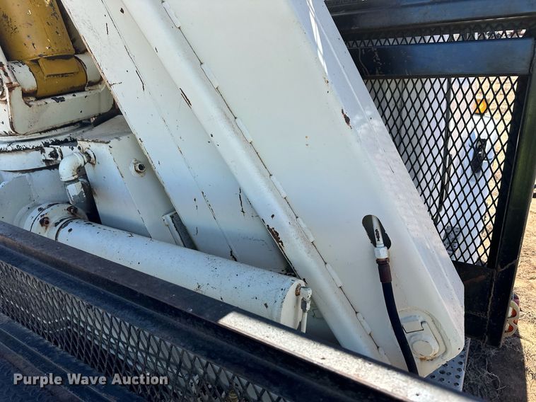 image for item ER8768 1995 Freightliner FL70 crane truck