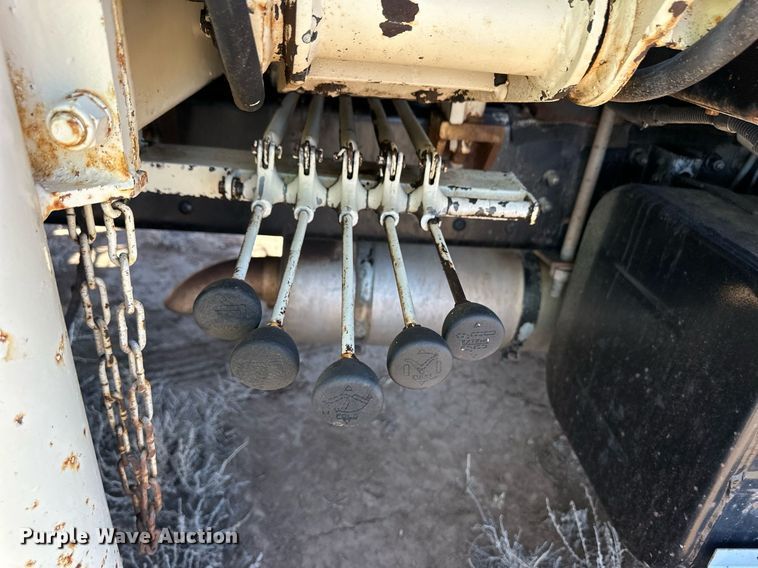 image for item ER8768 1995 Freightliner FL70 crane truck