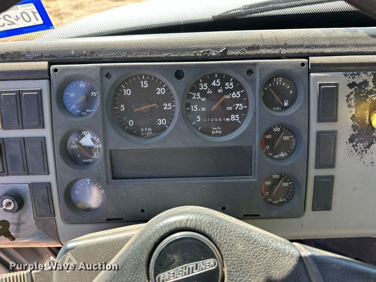 image for item ER8768 1995 Freightliner FL70 crane truck