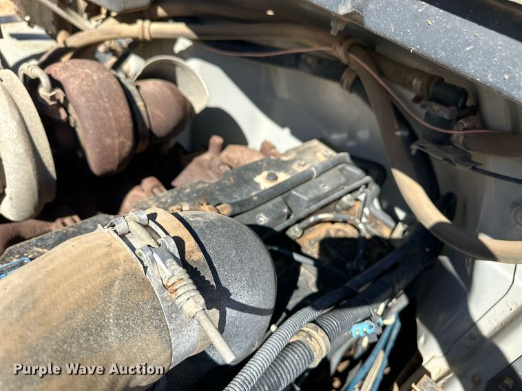 image for item ER8768 1995 Freightliner FL70 crane truck