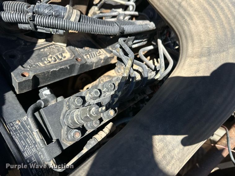 image for item ER8768 1995 Freightliner FL70 crane truck