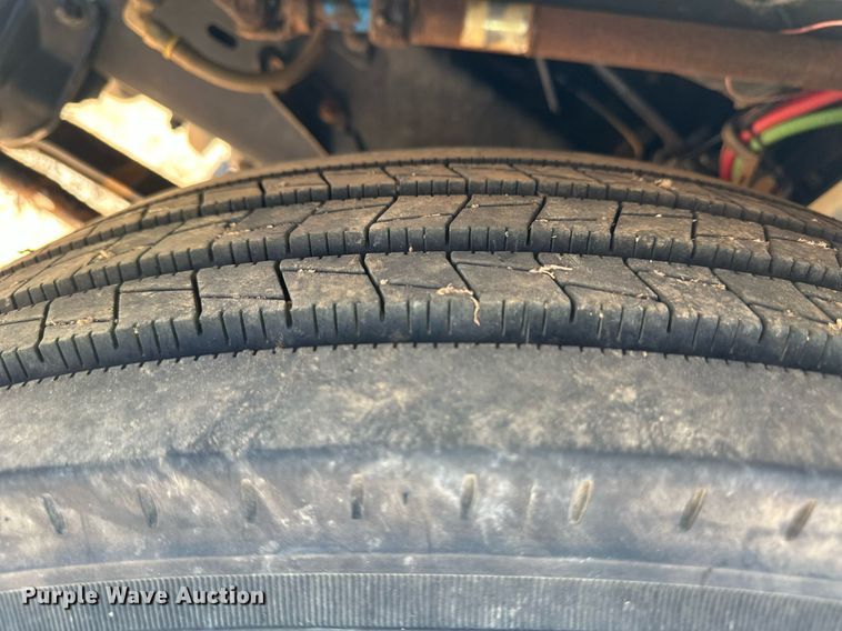 image for item ER8768 1995 Freightliner FL70 crane truck