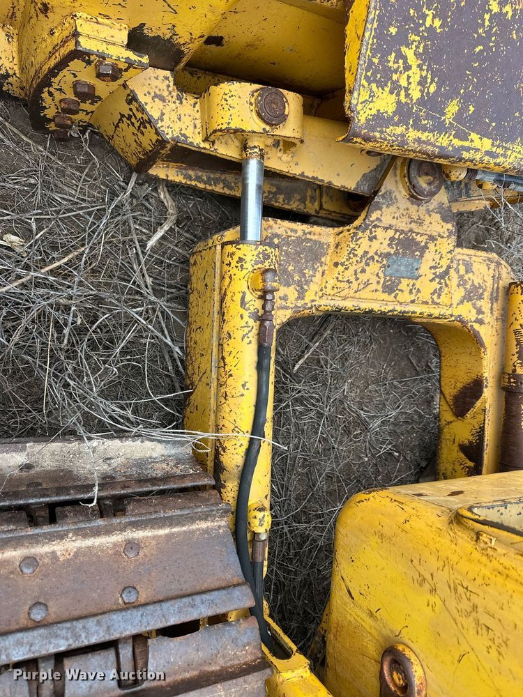 image for item ER8780 John Deere 450 dozer