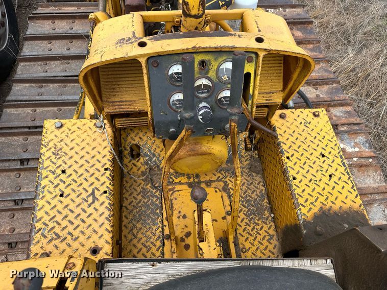 image for item ER8780 John Deere 450 dozer