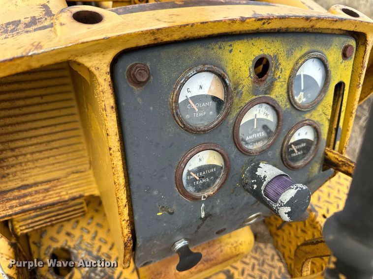 image for item ER8780 John Deere 450 dozer