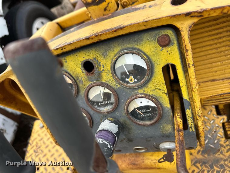 image for item ER8780 John Deere 450 dozer