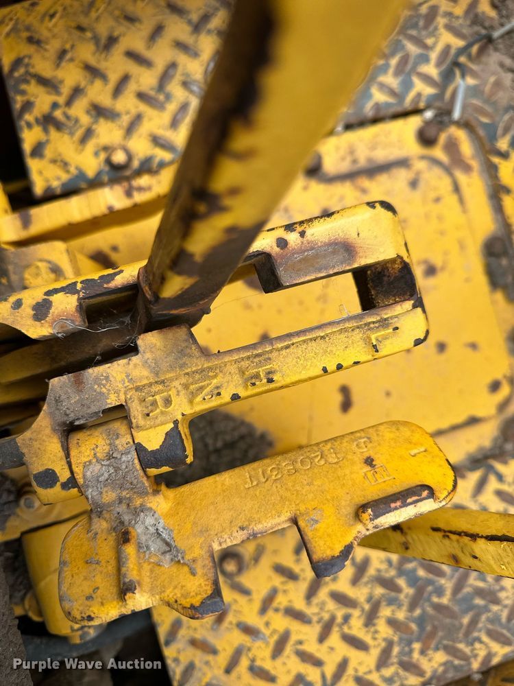 image for item ER8780 John Deere 450 dozer