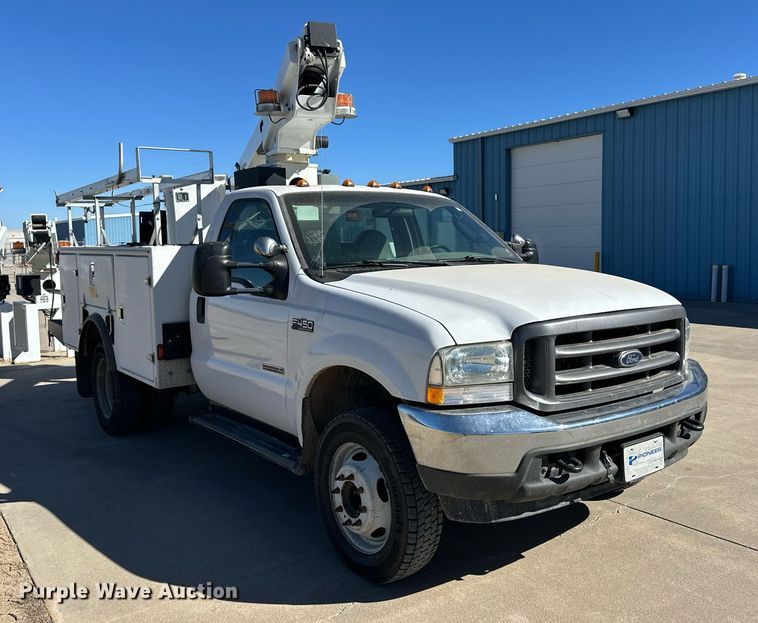 image for item ER8792 2004 Ford F450 Super Duty bucket truck