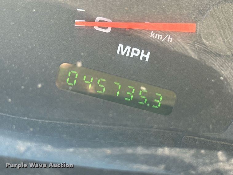 image for item ER8792 2004 Ford F450 Super Duty bucket truck