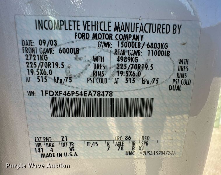 image for item ER8792 2004 Ford F450 Super Duty bucket truck