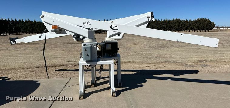 image for item ER8792 2004 Ford F450 Super Duty bucket truck