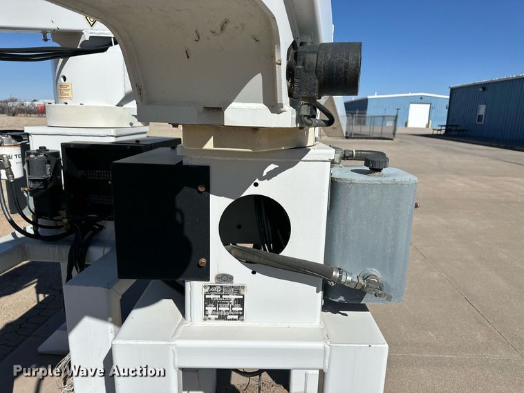 image for item ER8792 2004 Ford F450 Super Duty bucket truck