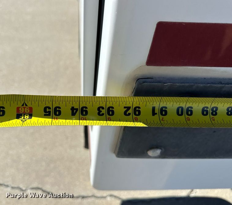 image for item ER8793 2001 Ford F450 Super Duty utility / service truck