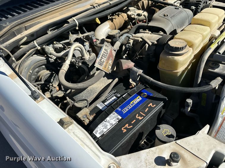 image for item ER8793 2001 Ford F450 Super Duty utility / service truck