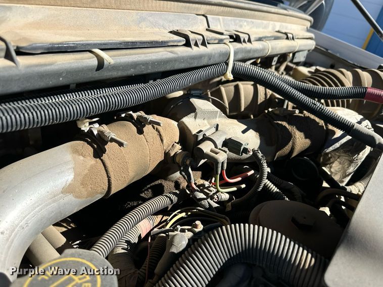 image for item ER8793 2001 Ford F450 Super Duty utility / service truck