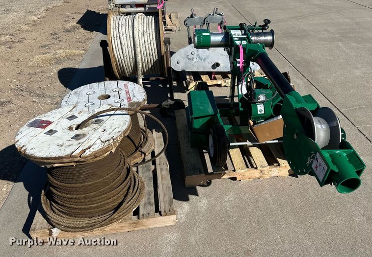 image for item ER8796 Greenlee 6800 Ultra Tugger cable puller