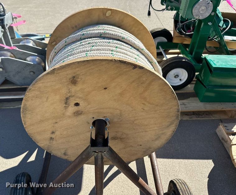 image for item ER8796 Greenlee 6800 Ultra Tugger cable puller