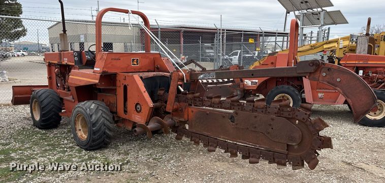 image for item EY9950 1985 Ditch Witch 6510DD trencher