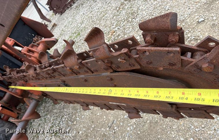 image for item EY9950 1985 Ditch Witch 6510DD trencher