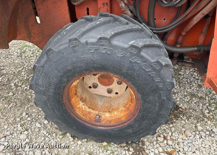 image for item EY9950 1985 Ditch Witch 6510DD trencher