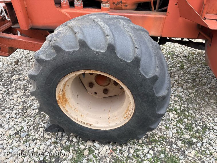 image for item EY9950 1985 Ditch Witch 6510DD trencher