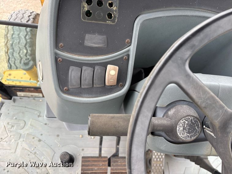 image for item EY9953 2005 Caterpillar 416D backhoe