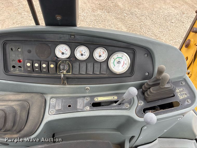 image for item EY9953 2005 Caterpillar 416D backhoe