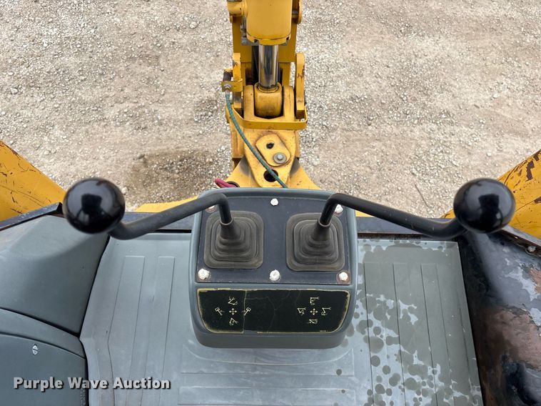 image for item EY9953 2005 Caterpillar 416D backhoe