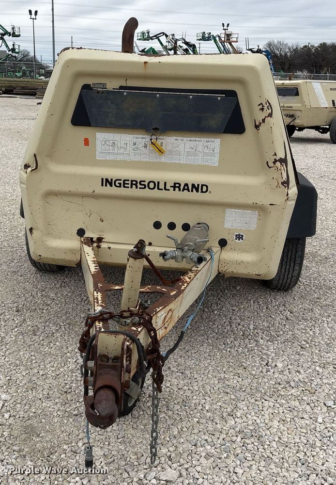 image for item EY9954 1993 Ingersoll Rand P185CWJD air compressor