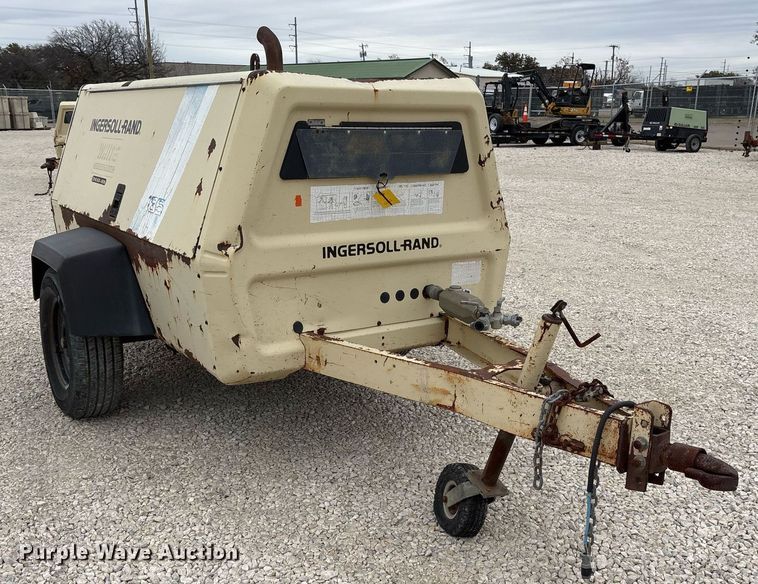 image for item EY9954 1993 Ingersoll Rand P185CWJD air compressor