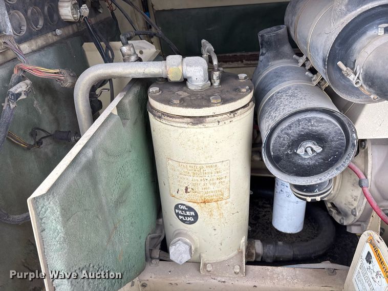 image for item EY9954 1993 Ingersoll Rand P185CWJD air compressor