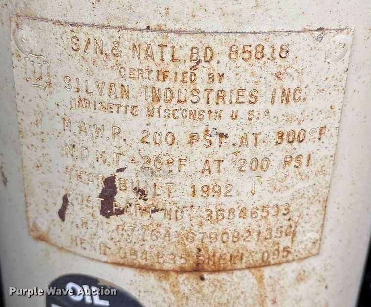 image for item EY9954 1993 Ingersoll Rand P185CWJD air compressor