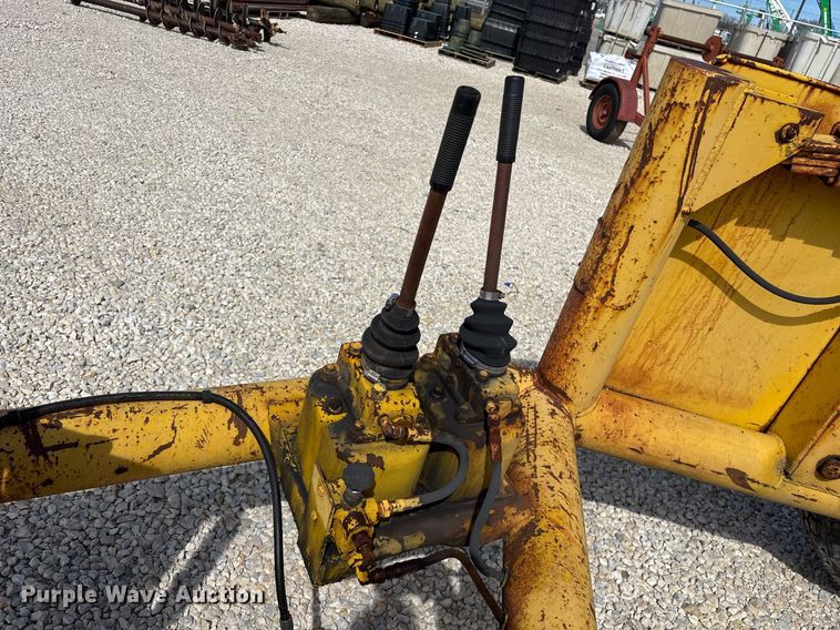 image for item EY9961 1990 Eaton Metal Products TCR14E reel trailer