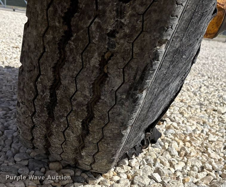 image for item EY9961 1990 Eaton Metal Products TCR14E reel trailer