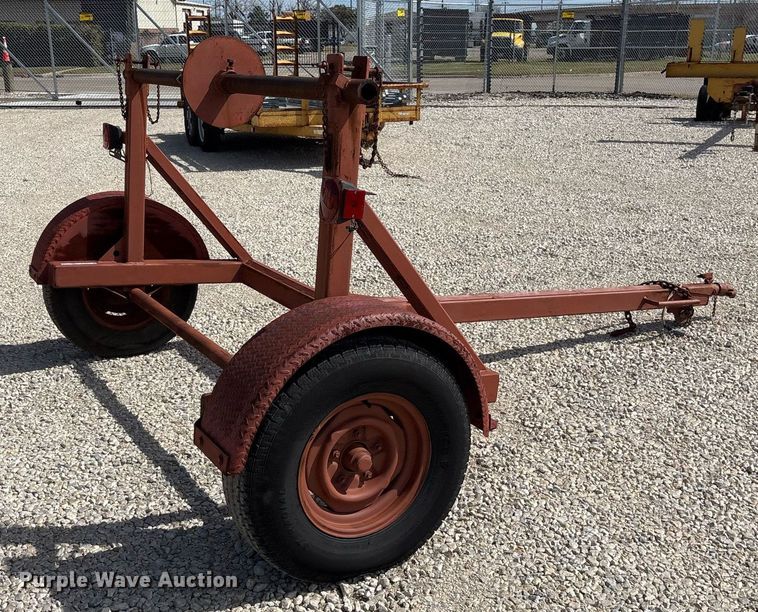 image for item EY9962 Reel trailer