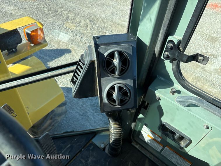 image for item EY9978 2014 Yanmar V4-6 wheel loader