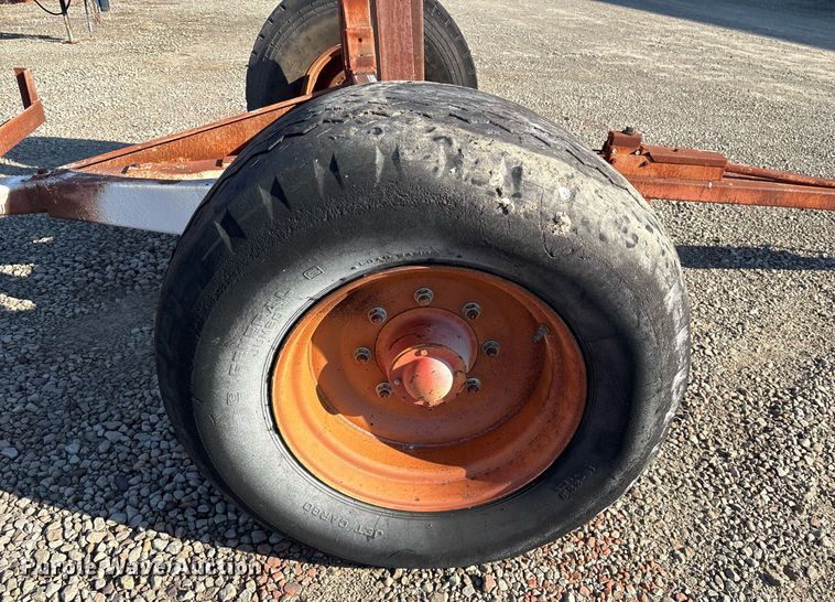 image for item EY9981 Pole trailer