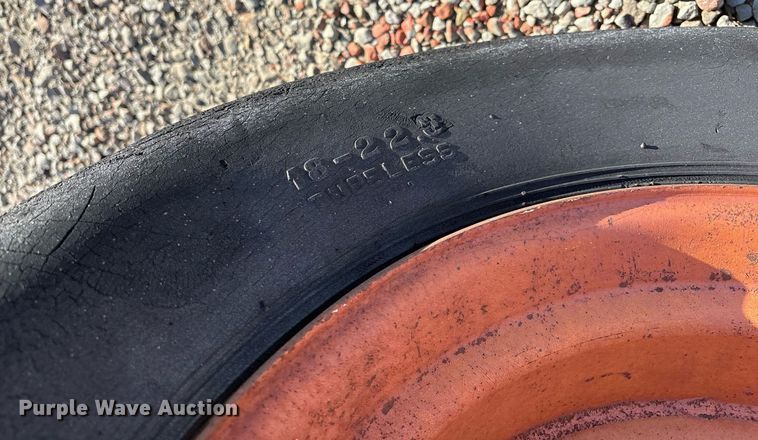 image for item EY9981 Pole trailer