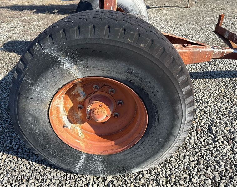 image for item EY9981 Pole trailer