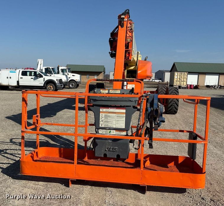 image for item EY9982 2006 JLG 1200SJP boom lift
