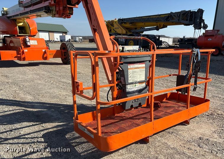 image for item EY9982 2006 JLG 1200SJP boom lift