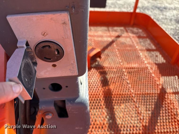 image for item EY9982 2006 JLG 1200SJP boom lift