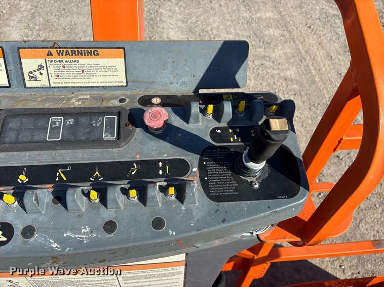 image for item EY9982 2006 JLG 1200SJP boom lift