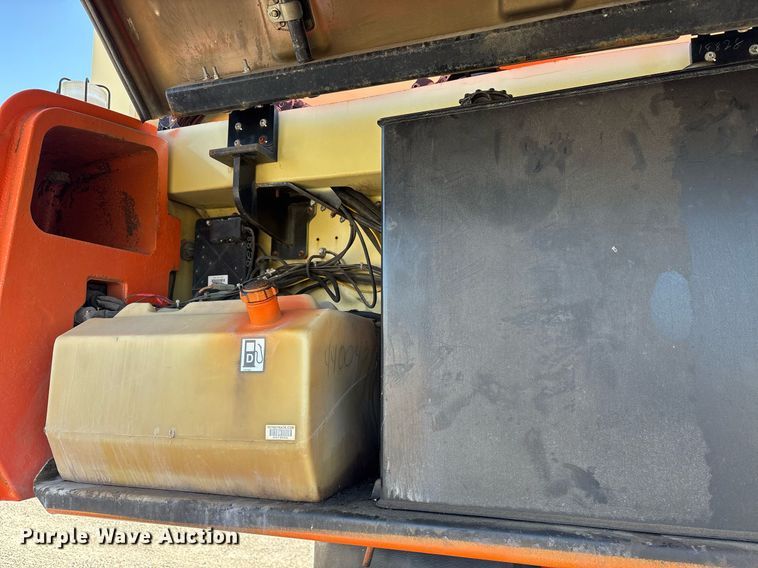 image for item EY9982 2006 JLG 1200SJP boom lift