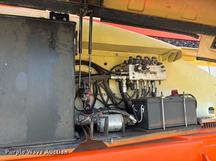 image for item EY9982 2006 JLG 1200SJP boom lift