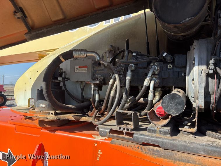 image for item EY9982 2006 JLG 1200SJP boom lift