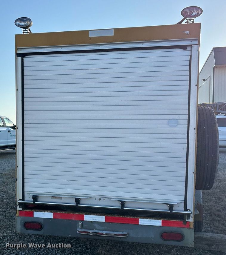 image for item EY9983 2010 Sage Oil Vac 112556 lube trailer